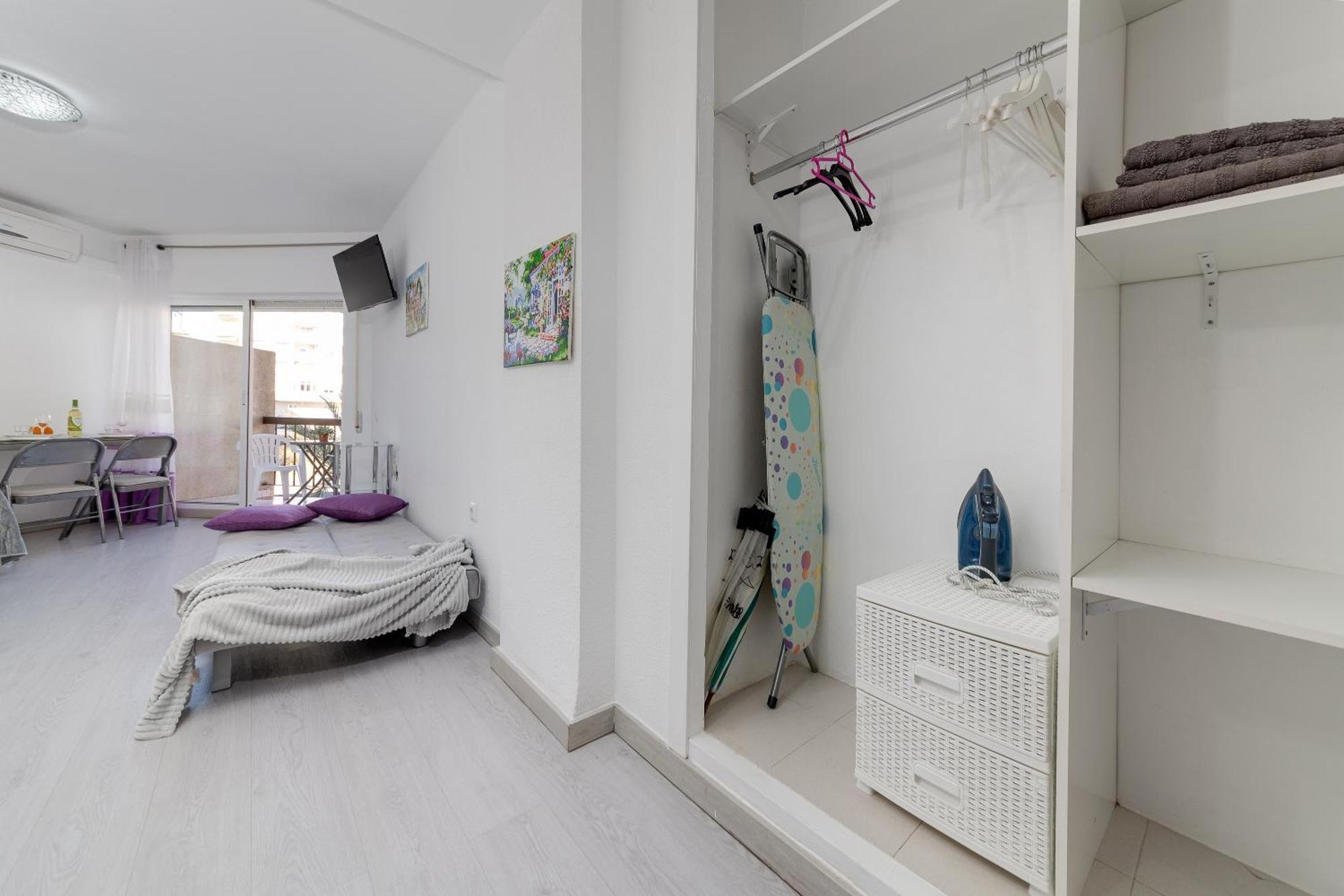 Apartment Near Beach, Playa Del Cura 또레비에하 외부 사진